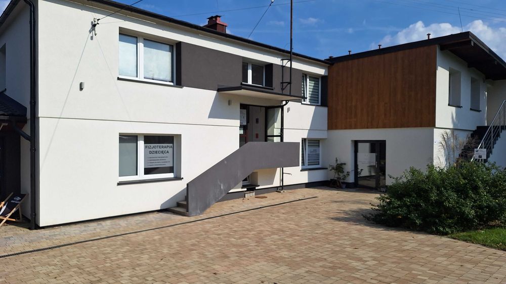 Wynajme lokal 16m2 + czesc wspolna WC, korytarz