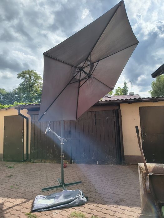Parasol ogrodowy duży