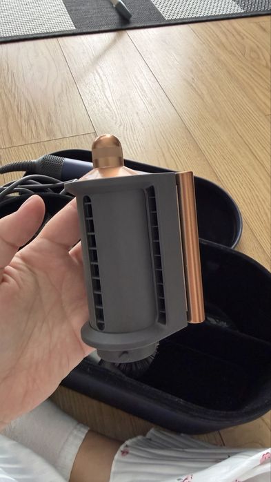 Dyson airwrap б/у