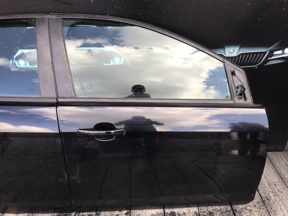 Форд Фокус 2 Дверь Ford Focus 2 Дверка двери Mk 2 Двері передня задняя