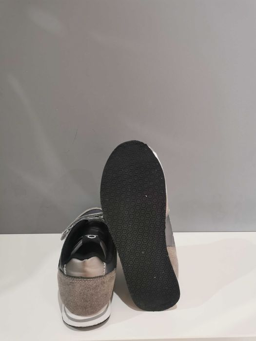 Sneakersy dziewczęce Benetton 31