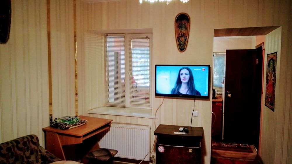 Посуточно 1 к.кв.Соборная/Макдональдс WI-FI, 2 кровати, докум, центр,