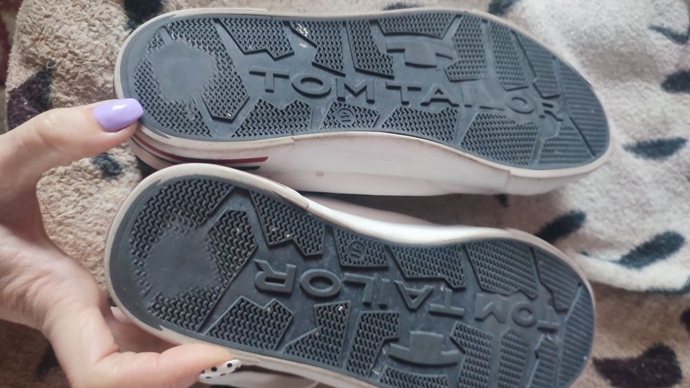 Кроссовки-кеды мужские 41 размер белого цвета