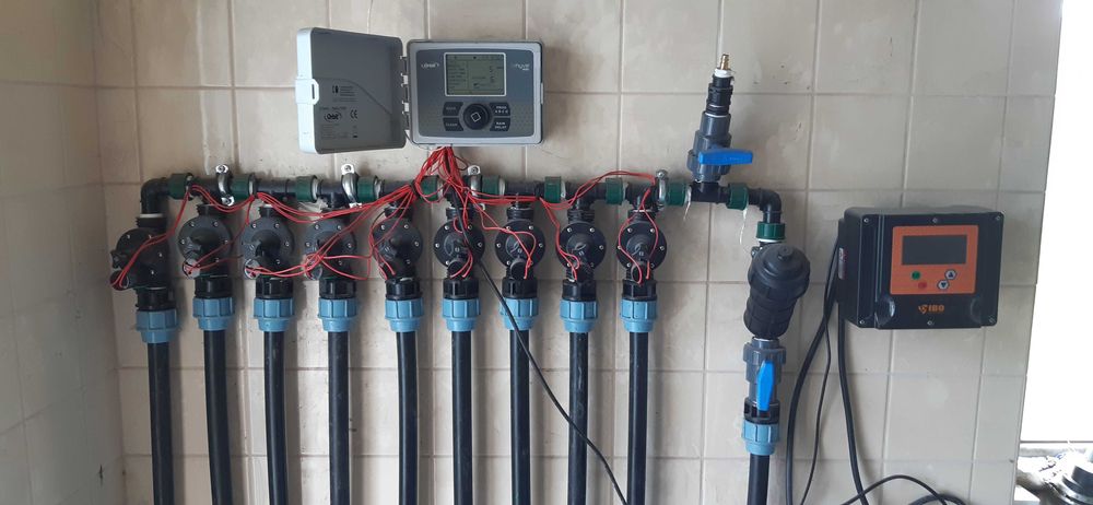 System nawadniający nawodnienie odwodnienia trawnik ogrody RainBird