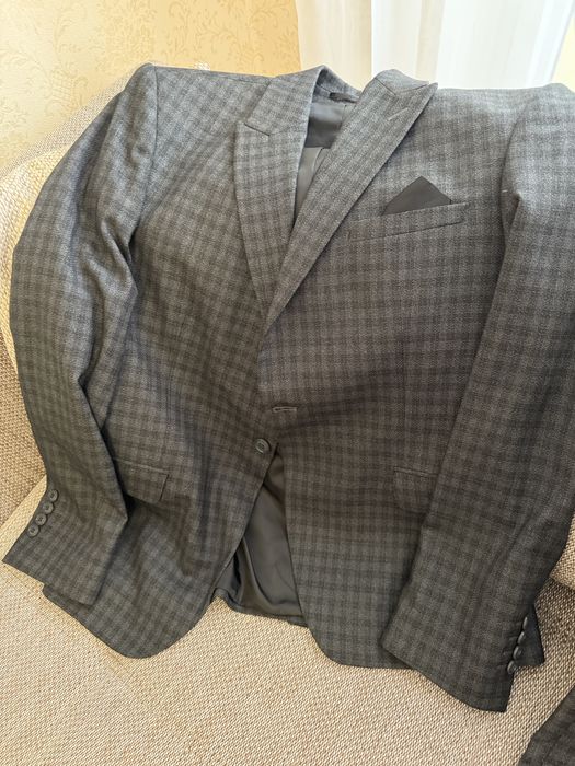 Костюм чоловічий класичний