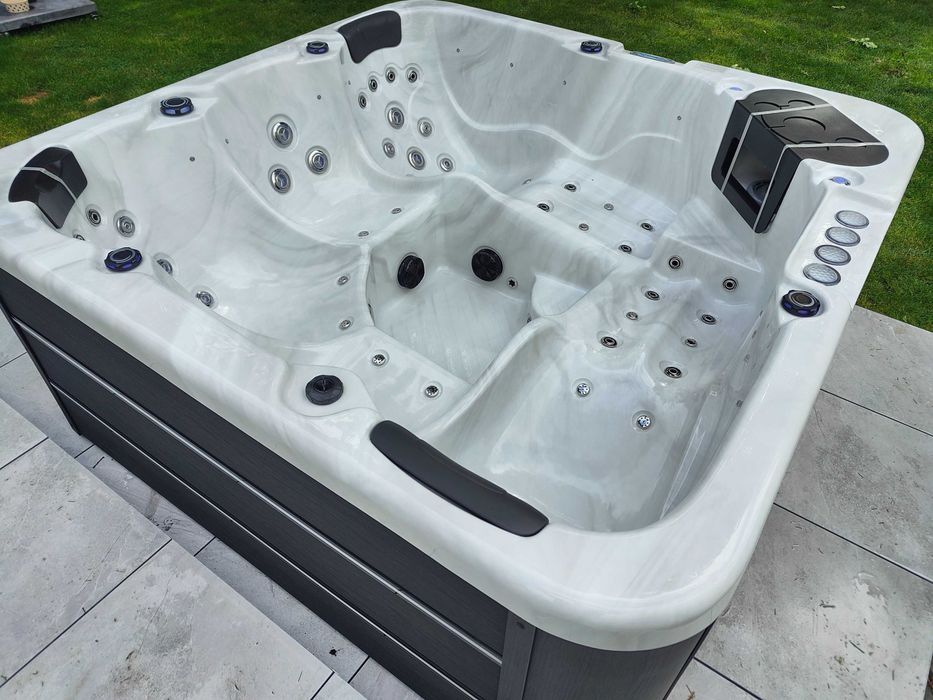 Jacuzzi ogrodowe Balboa Touch4, wifi , bluetooth , LED , - raty 0%