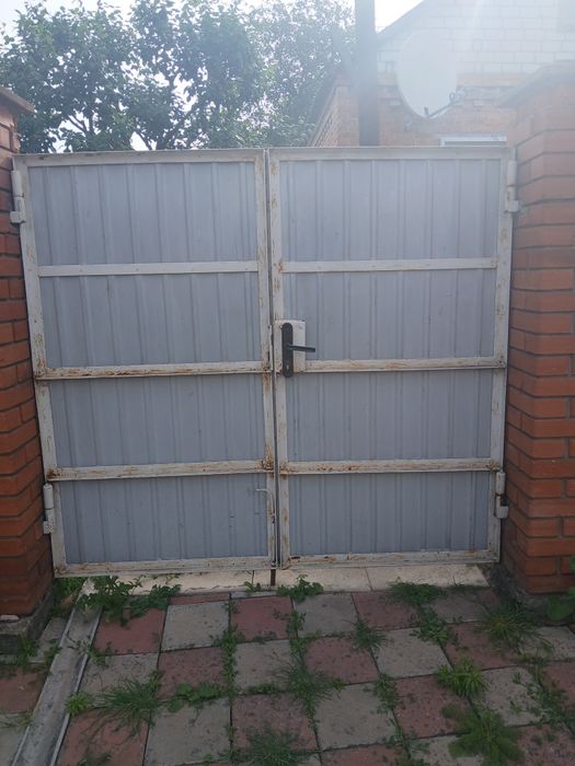Продам  калітку з двох частин.