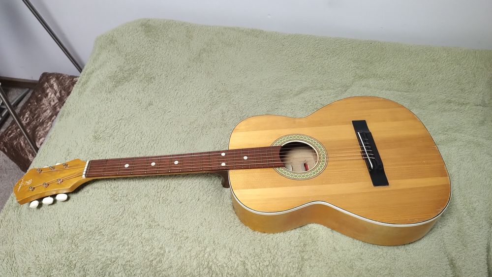 Defil 7/8 gitara akustyczna gryf 45 mm   Dobre brzmienie !!