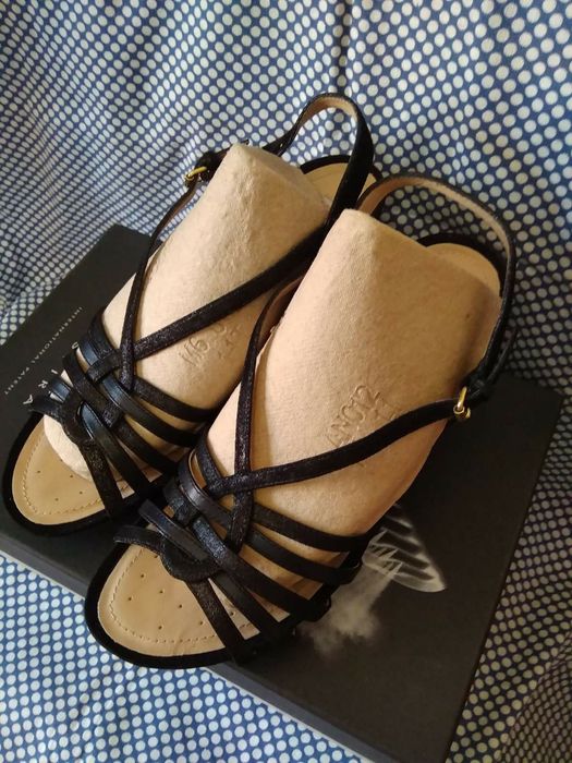 Geox. Абсолютно новые. Натуральная кожа. Размер - 38-39.