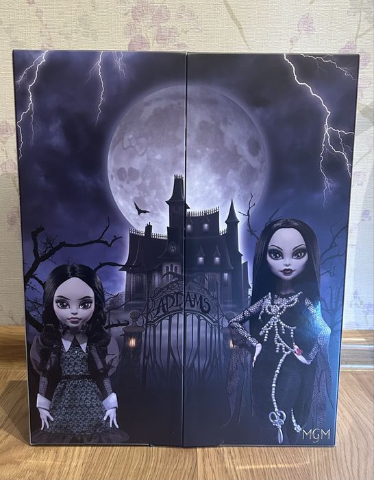 Addams family, monster high, skullector, семейка Аддамс, Венздей