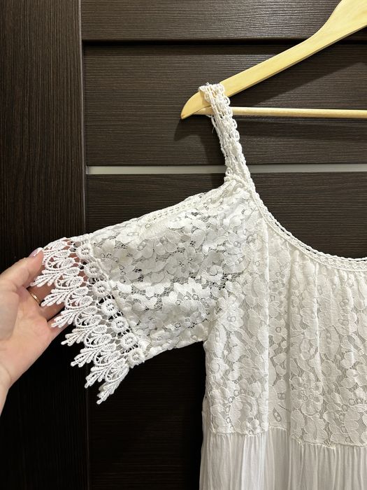 Продам білий легенький сарафан!