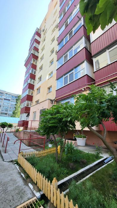 Продаж 2к квартири з вишуканим ремонтом проспект Свободи, новобудова