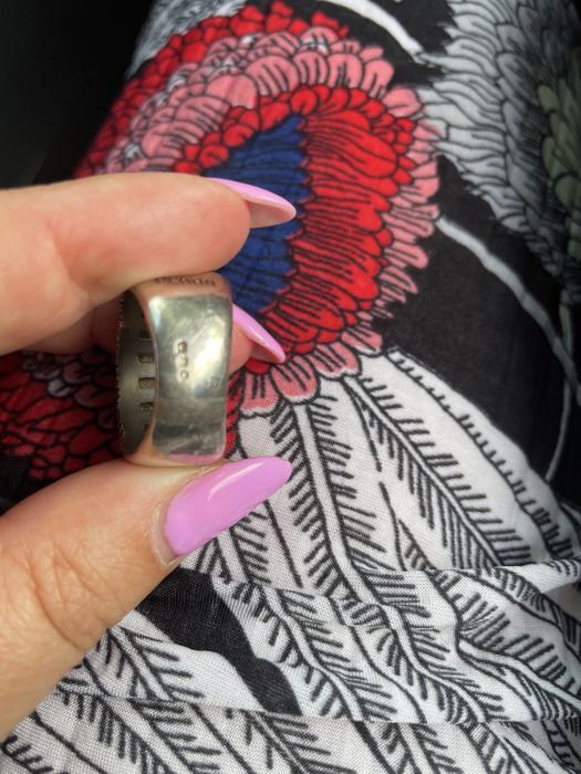 Anel Pekan prata e ouro