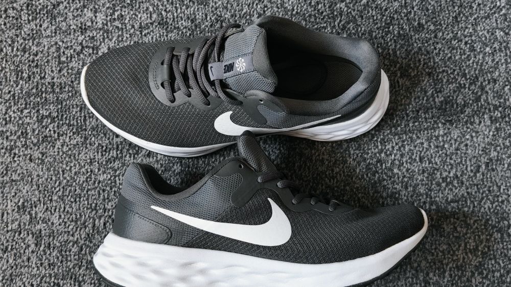Кросовки Nike REVOLUTION  оригинал