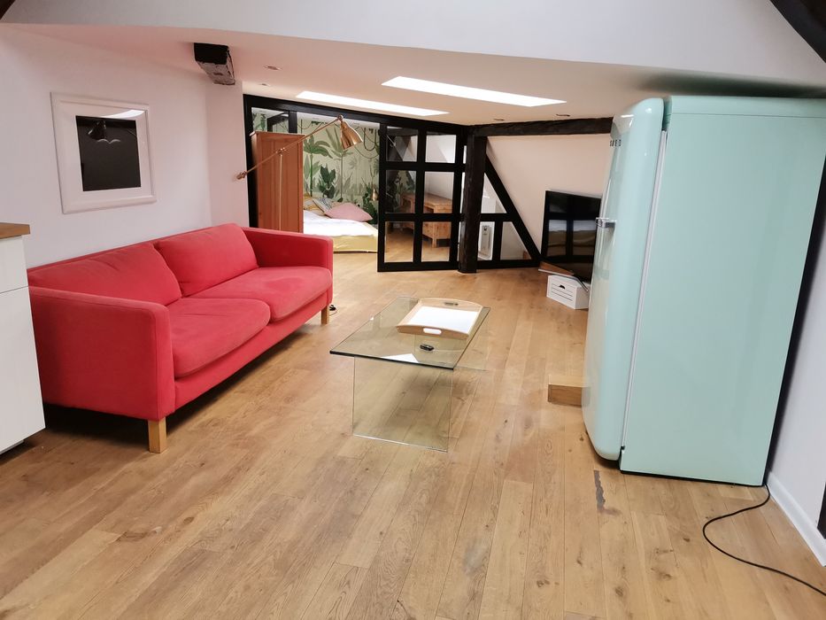 Studio for rent in the center of Katowice, no deposit