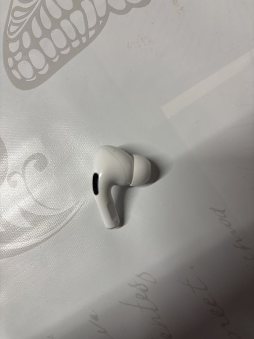 Airpod  pro 1 geracao direito