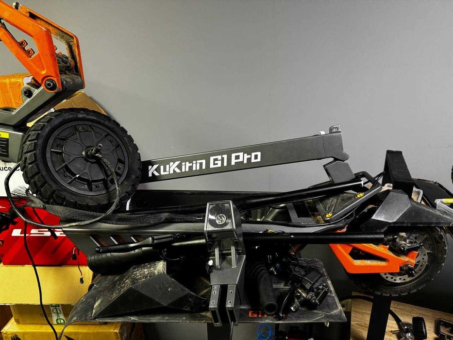 Електросамокат KuKirin G1 Pro — продається по запчастинах (розбірка)