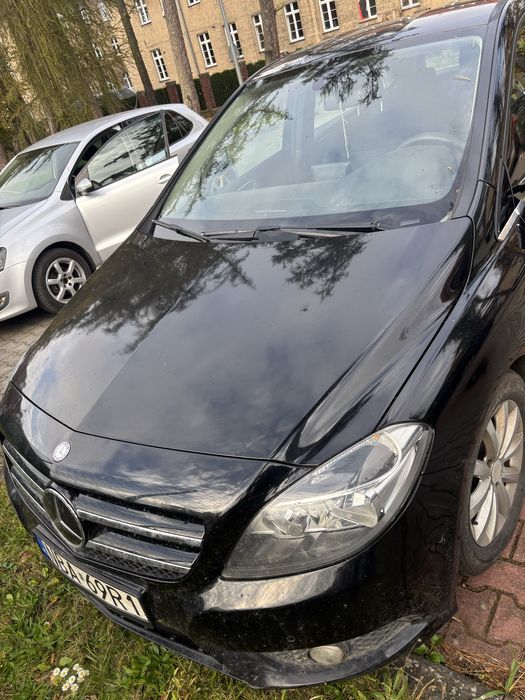 Sprzedam Mercedes- Benz  B 246  wiecej informacji na telefon 696550870