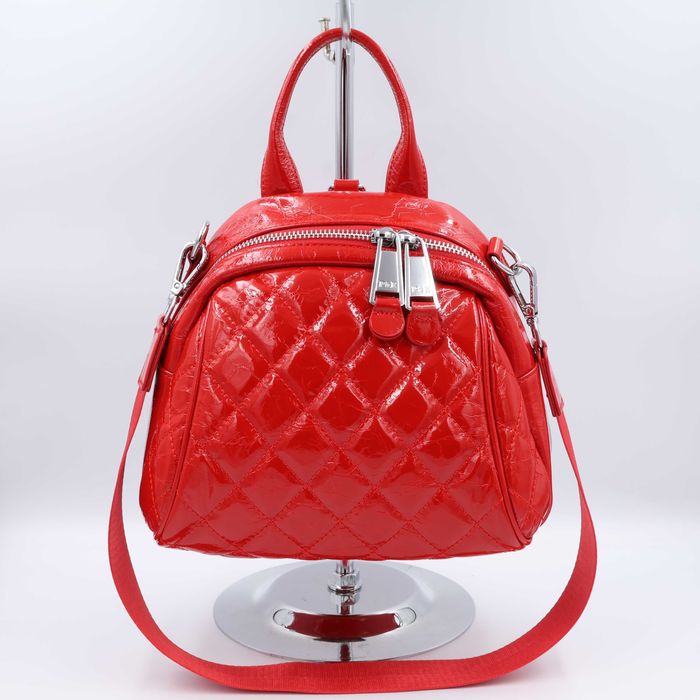 Рюкзак жіночий шкіряний лаковий Polina & Eiterou 21006 Рюкзак женский