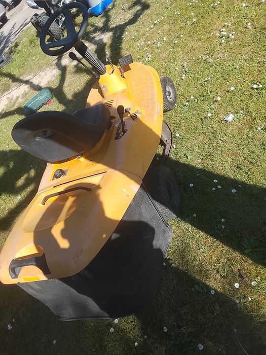 Tractor corta relva garden