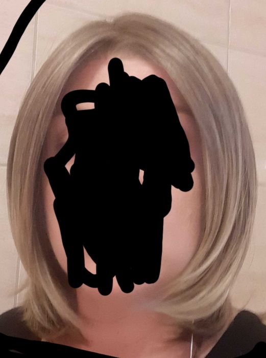 peruka z linią włosów ciemny blond - nowa
