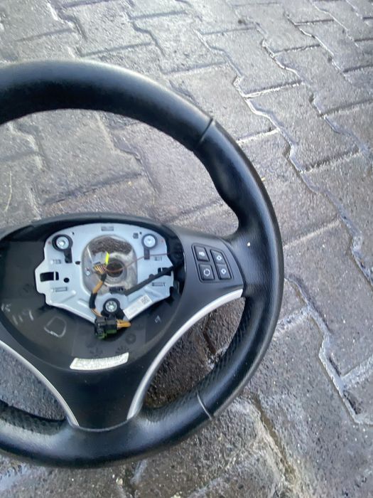 Kierownica Multifunkcja BMW E90 E91 E92 E93 E87 E81 E84