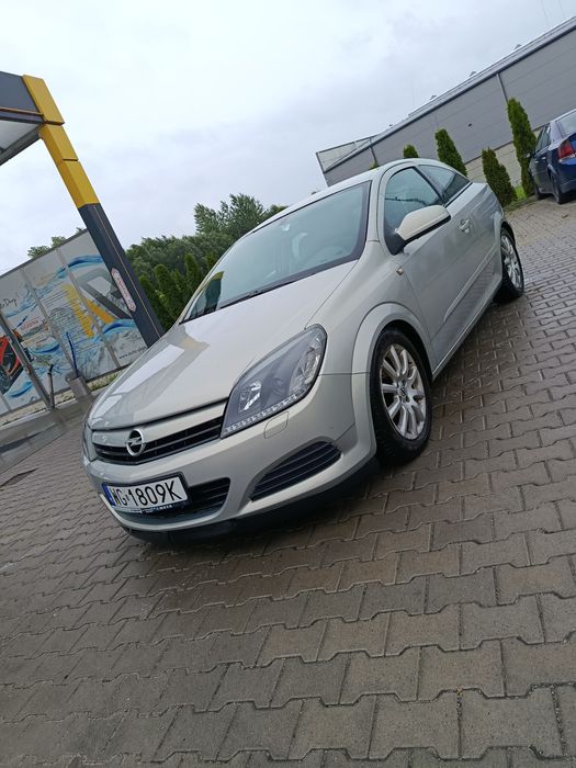 Opel Astra H GTC