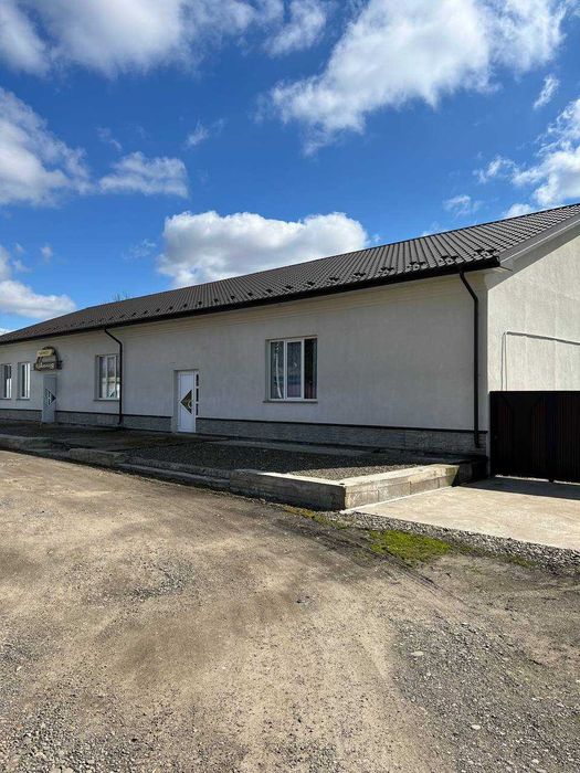 Комерційне приміщення для виробництва, складу