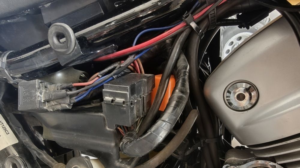 Żarówki LED Honda Shadow 125