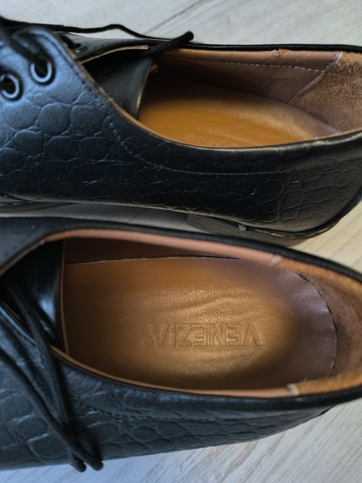 Półbuty czarne Venezia