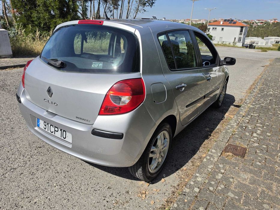 Renault Clio III 1.2 i – 2006