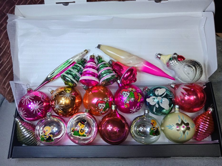 Набір радянських новорічних іграшок