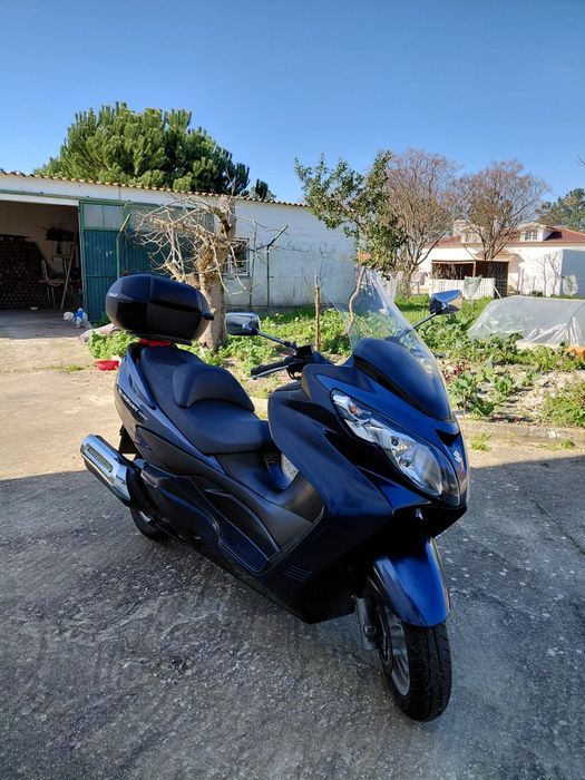 Mota suzuki burgman 400