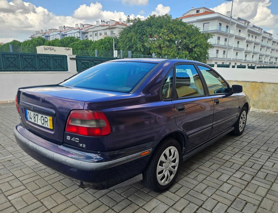 Volvo S40 1.9 D - Diesel