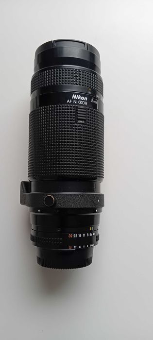 Nikon AF Nikkor 75-300mm FX lens obiektyw
