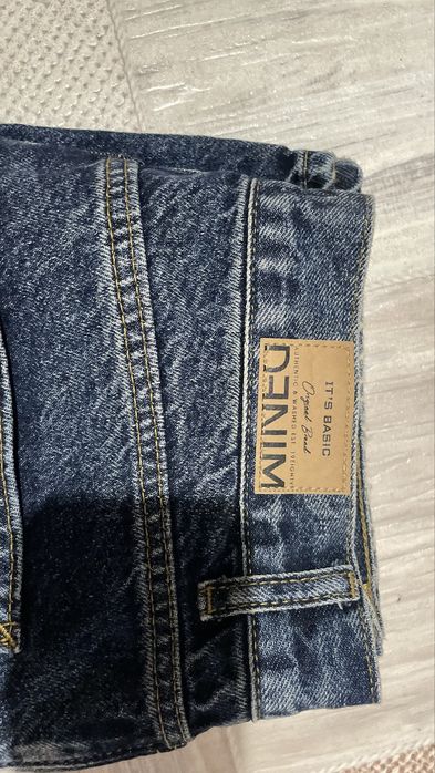 Джинси BaGGY  майже нові (вдягались пару разів )