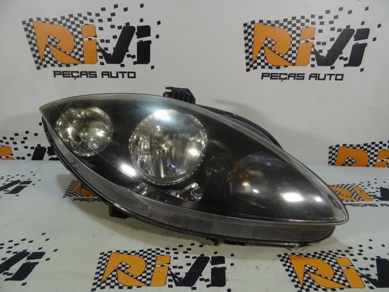 Ótica / farol direita SEAT Altea (5P1)