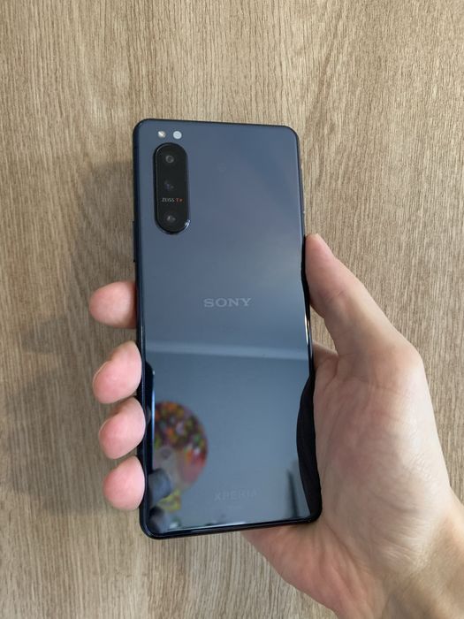 Продам Sony Xperia 5 Mark || 8/128 120 герц