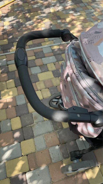 Дитяча коляска