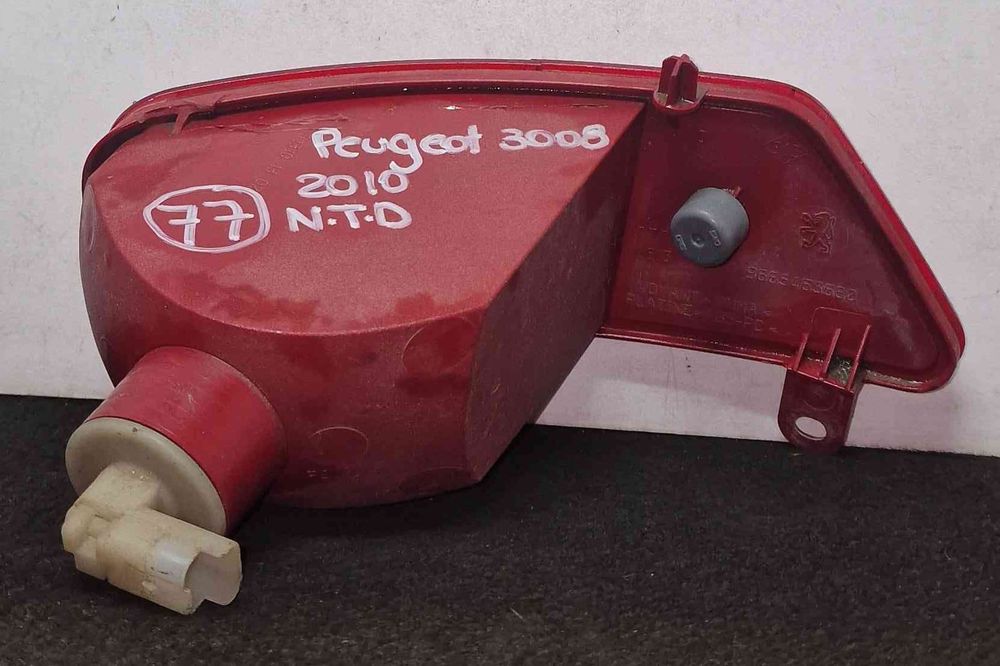 Farolim Nevoeiro Trás Direito 9685463580 - PEUGEOT 3008 I Veículo multiuso