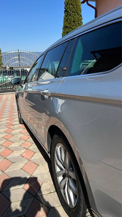 Volkswagen Passat b8 2015 (модельний ряд 2016)