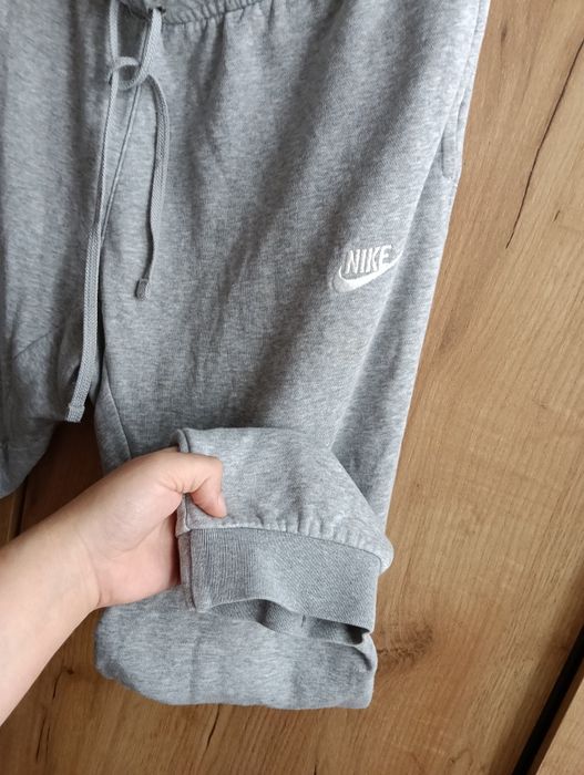 Dres Nike L spodnie Nike spodnie dresowe Nike