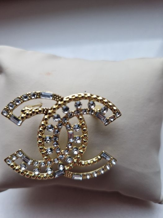 Broszka piękna , bardzo biżuteryjny