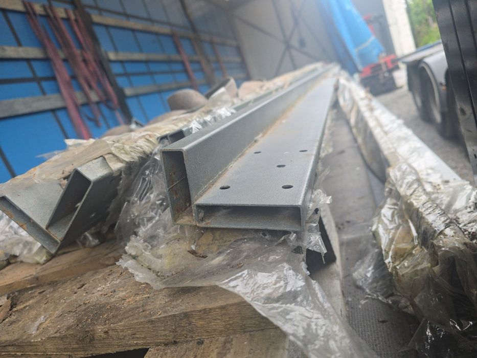 Kątownik z profilu 80x20 dlugość 7.5 m