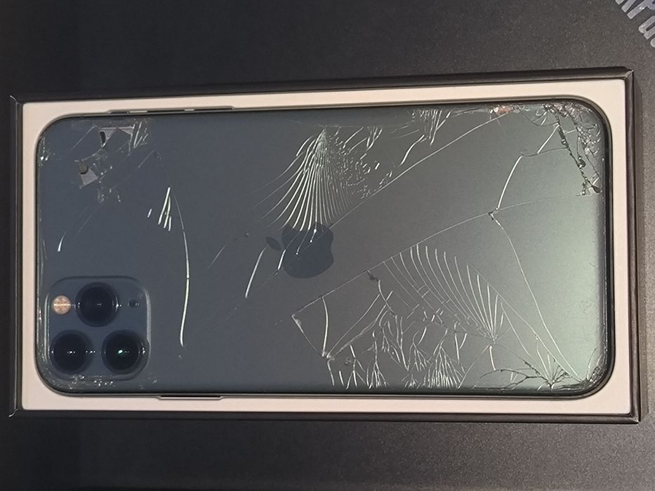 Iphone 11 pro max 256 icloud