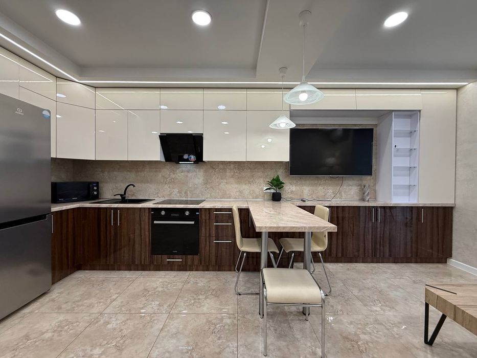 Квартира подобово, погодинно 2 кв на набережній центр міста