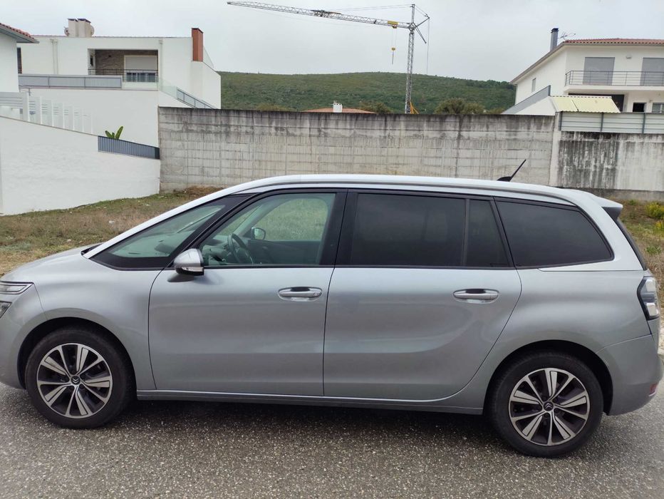 Citroën Grand C4 Spacetourer — photo 2