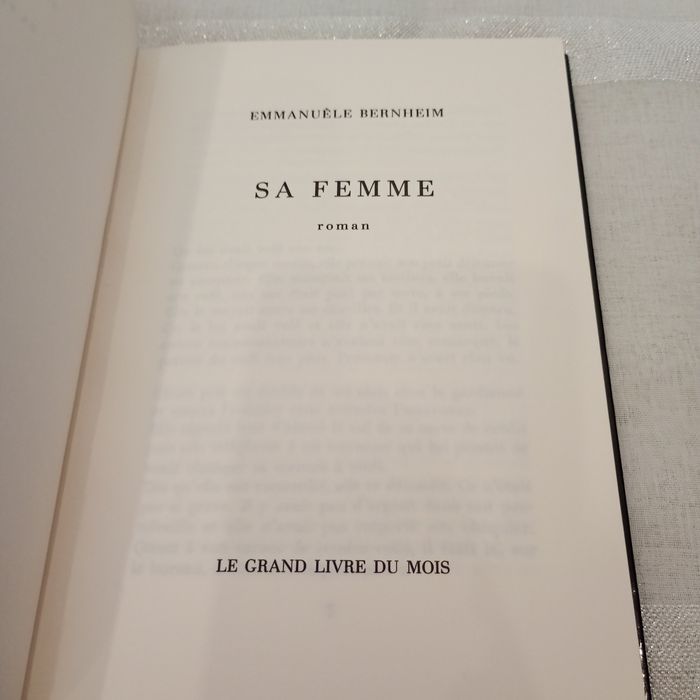 Sa Femme. Emmanuele Bernheim