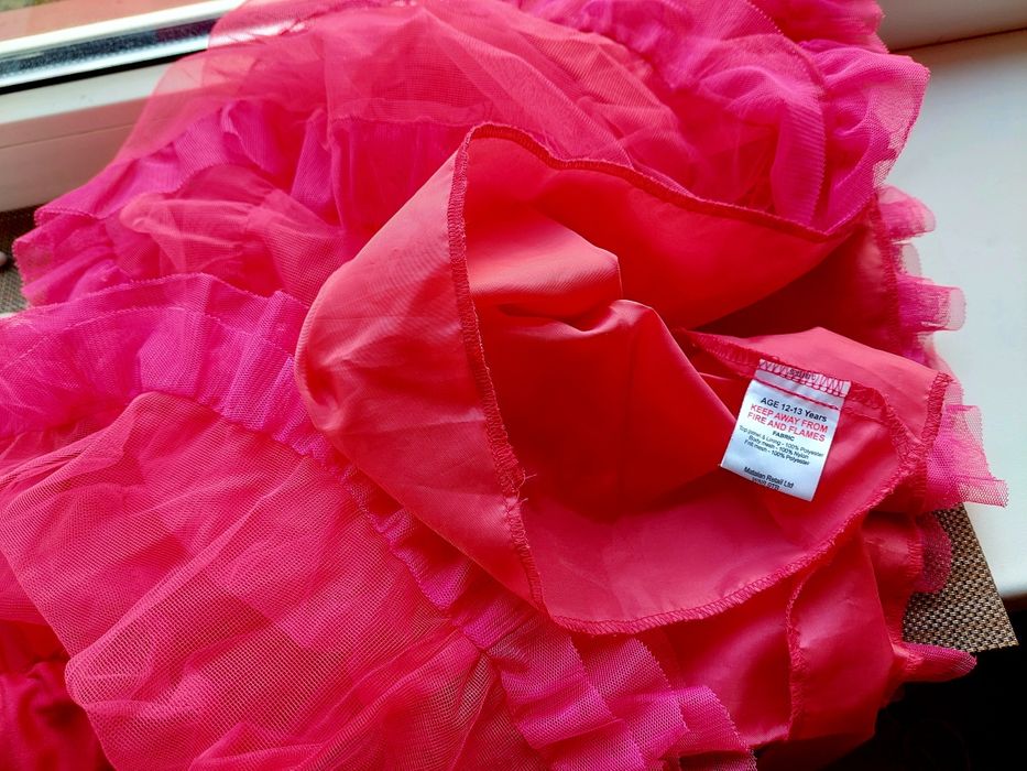 Spódniczka tutu w kolorze malinowo czerwonym