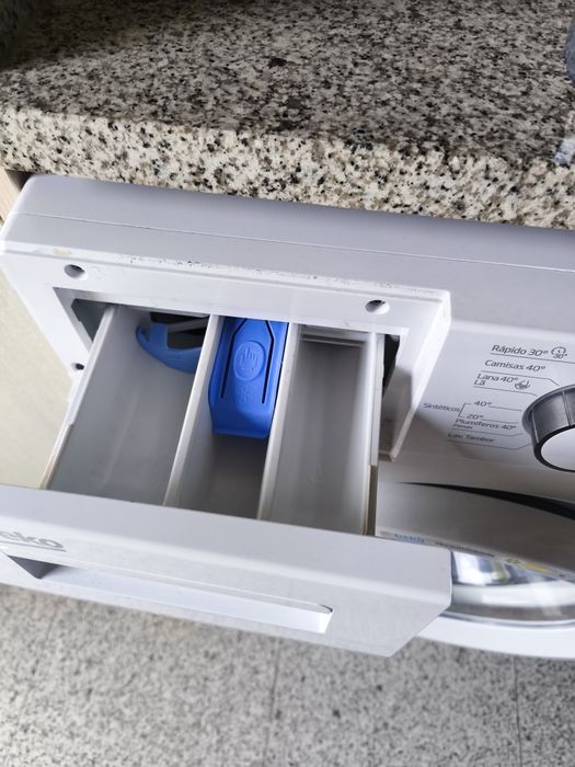 Máquina de lavar roupa BEKO WTE 7611BWR